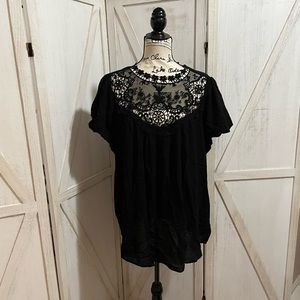 NWT Torrid Lace accent blouse size 2X